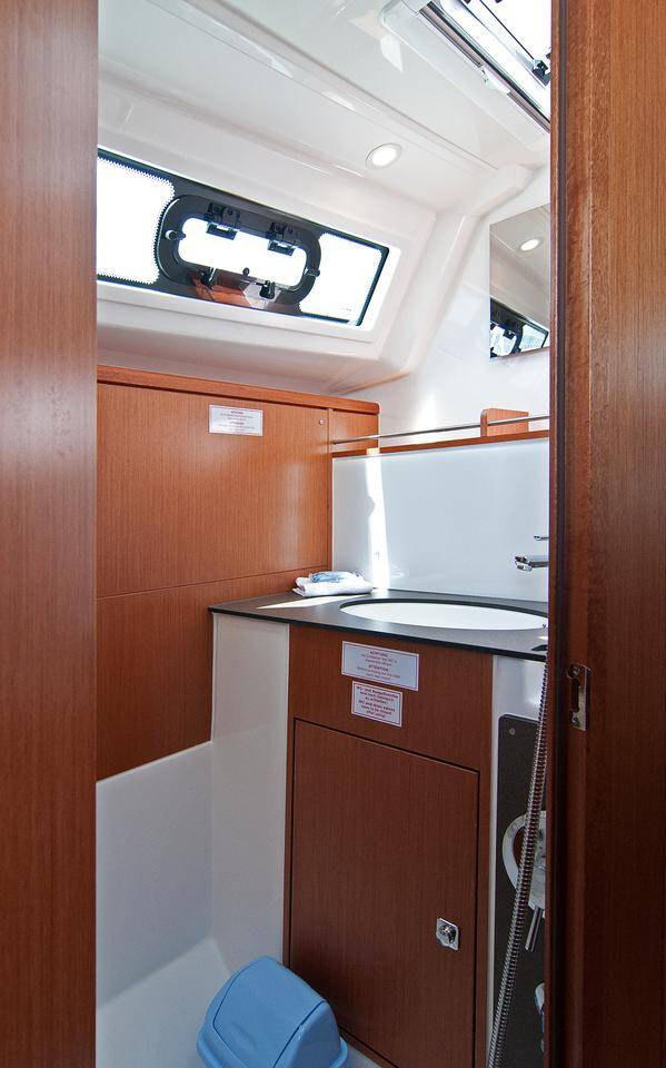 Bavaria Cruiser 37 Adria Nina