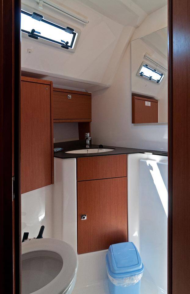 Bavaria Cruiser 46 Adria Wind