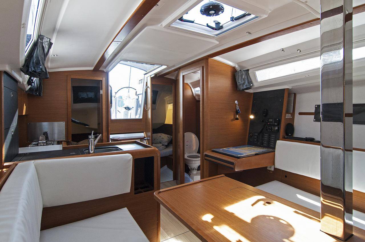 Sun Odyssey 349 Adria Moon