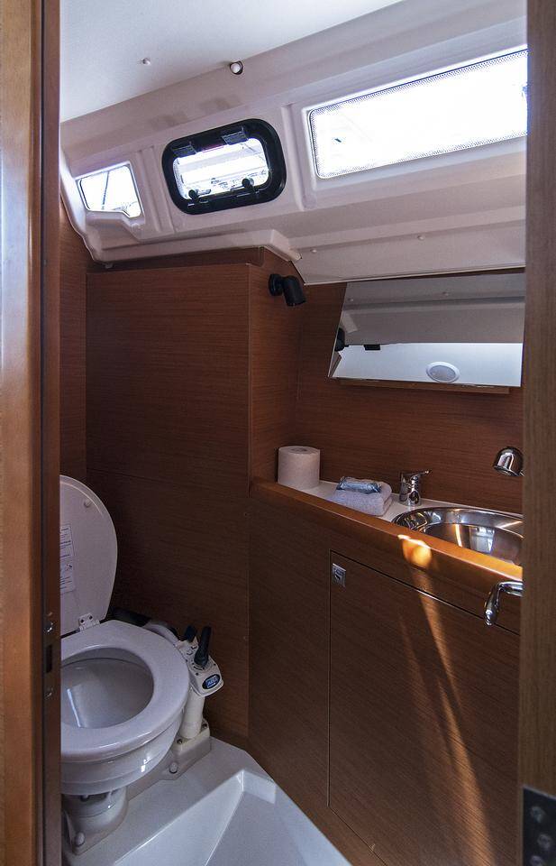 Sun Odyssey 349 Adria Moon